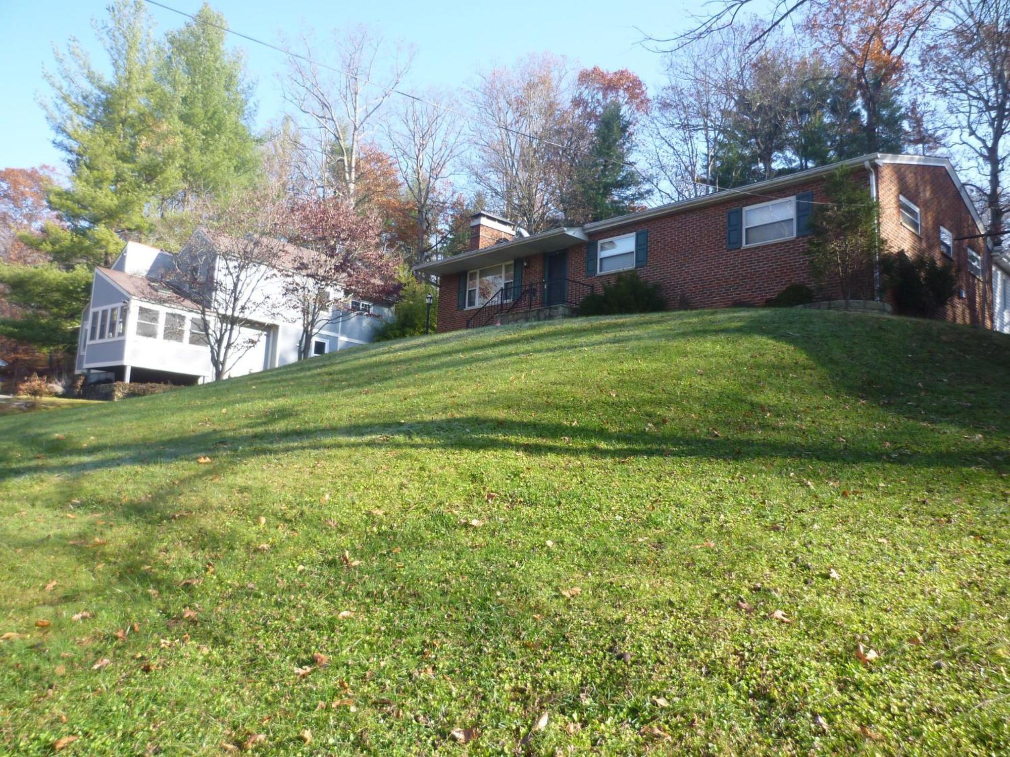 Comfy Room Huntington Exterior photo